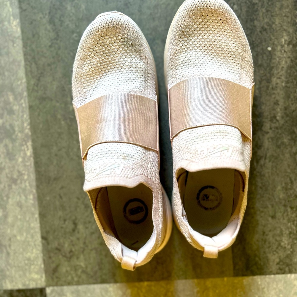 Apl Techloom Women’s Size 11 - image 1